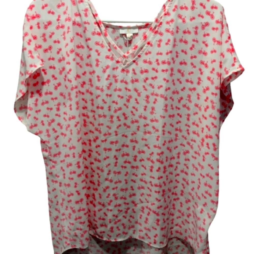 NWT Bicycle "CHARMING CHARLIE" Sleeveless Blouse. Color: White & Pink. Size: XL.